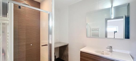 Adosado de 3 dormitorios en Isere, France No. 343447 7