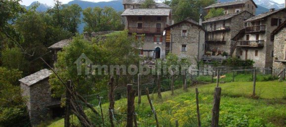 3 bedrooms House in Prata Camportaccio, Italy No. 86060 9