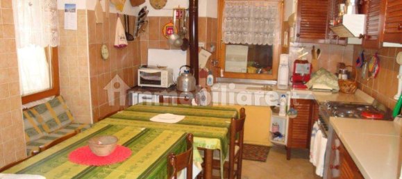 3 bedrooms House in Prata Camportaccio, Italy No. 86060 12