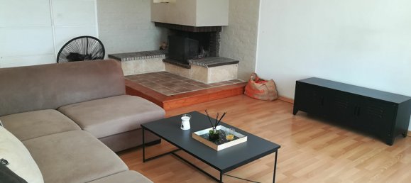 3 Schlafzimmer Doppelhaus in Saint-Denis-de-l'Hotel, France, Nr. 82457 3