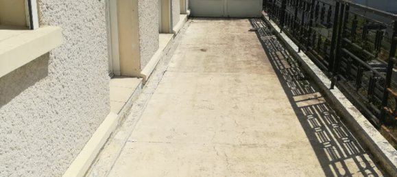 3 Schlafzimmer Doppelhaus in Saint-Denis-de-l'Hotel, France, Nr. 82457 8