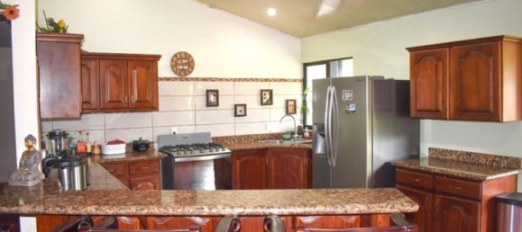 4 bedrooms House in Limon, Costa Rica No. 533 3