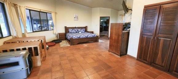 4 bedrooms House in Limon, Costa Rica No. 533 5