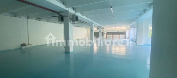 5-Zimmer Lagerhaus in Carate Brianza, Italy, Nr. 251645 2