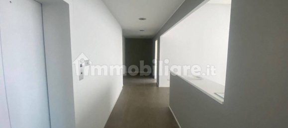 5-Zimmer Lagerhaus in Carate Brianza, Italy, Nr. 251645 10