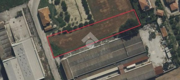 Terreno en Giulianova, Italy No. 327208 11