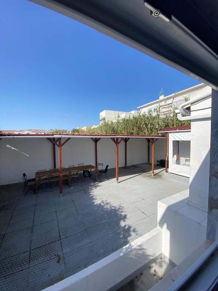 9 bedrooms House in Lisbon, Portugal No. 132797