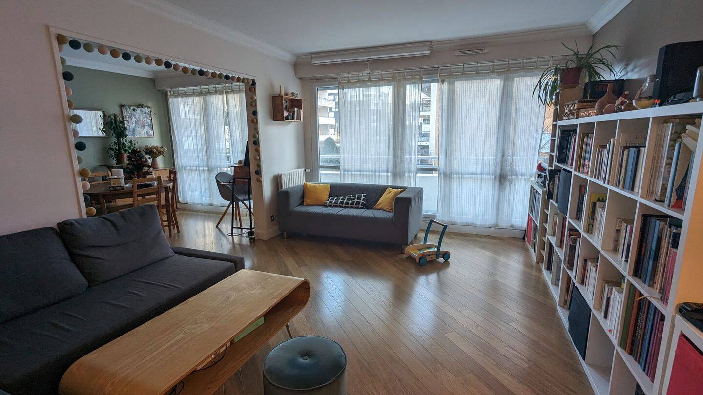 2 chambres Appartement à Rosny-sous-Bois, France No. 333680