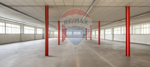 Almacén en Varese, Italy 1050 m² No. 265346 11