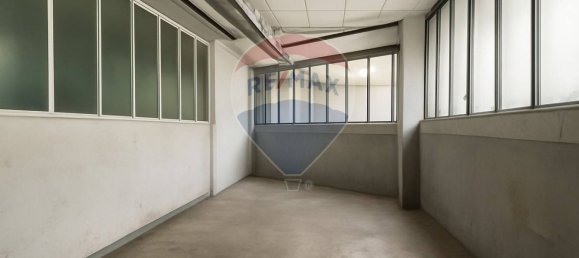 Almacén en Varese, Italy 1050 m² No. 265346 16