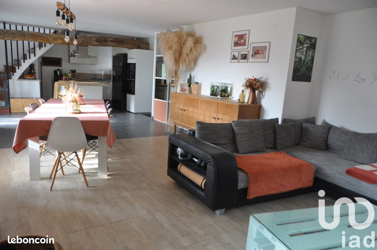 4 chambres Maison de ville à Venteuil, France No. 157410