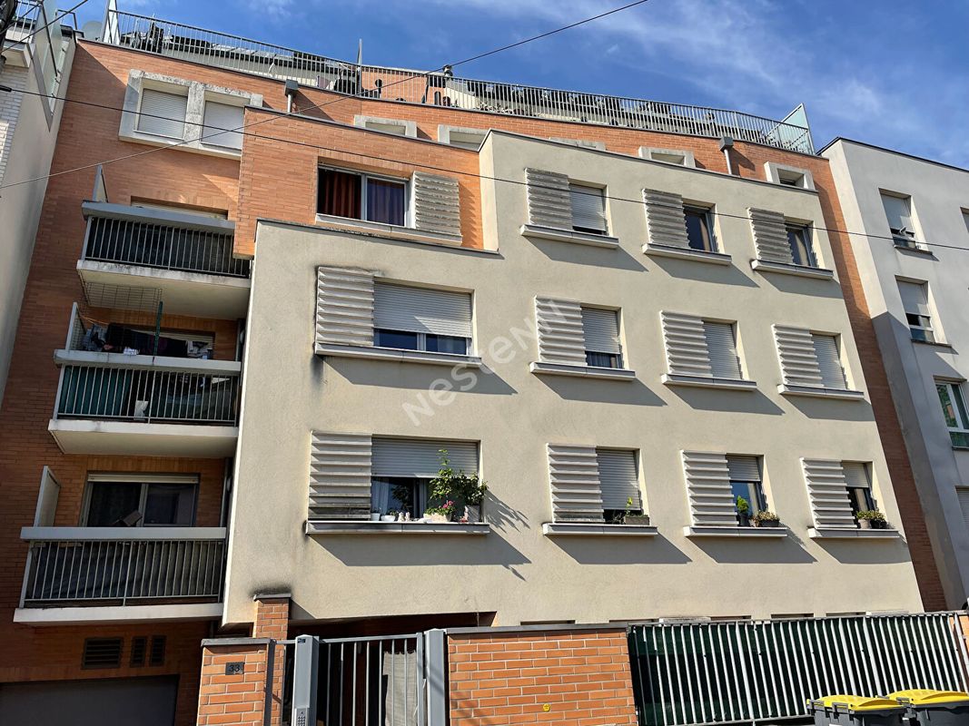 Квартира с 2 спальнями в Рони-су-Буа, Франция № 167393