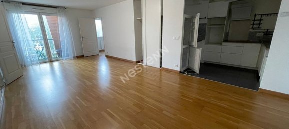 Квартира с 2 спальнями в Рони-су-Буа, Франция № 167393 2