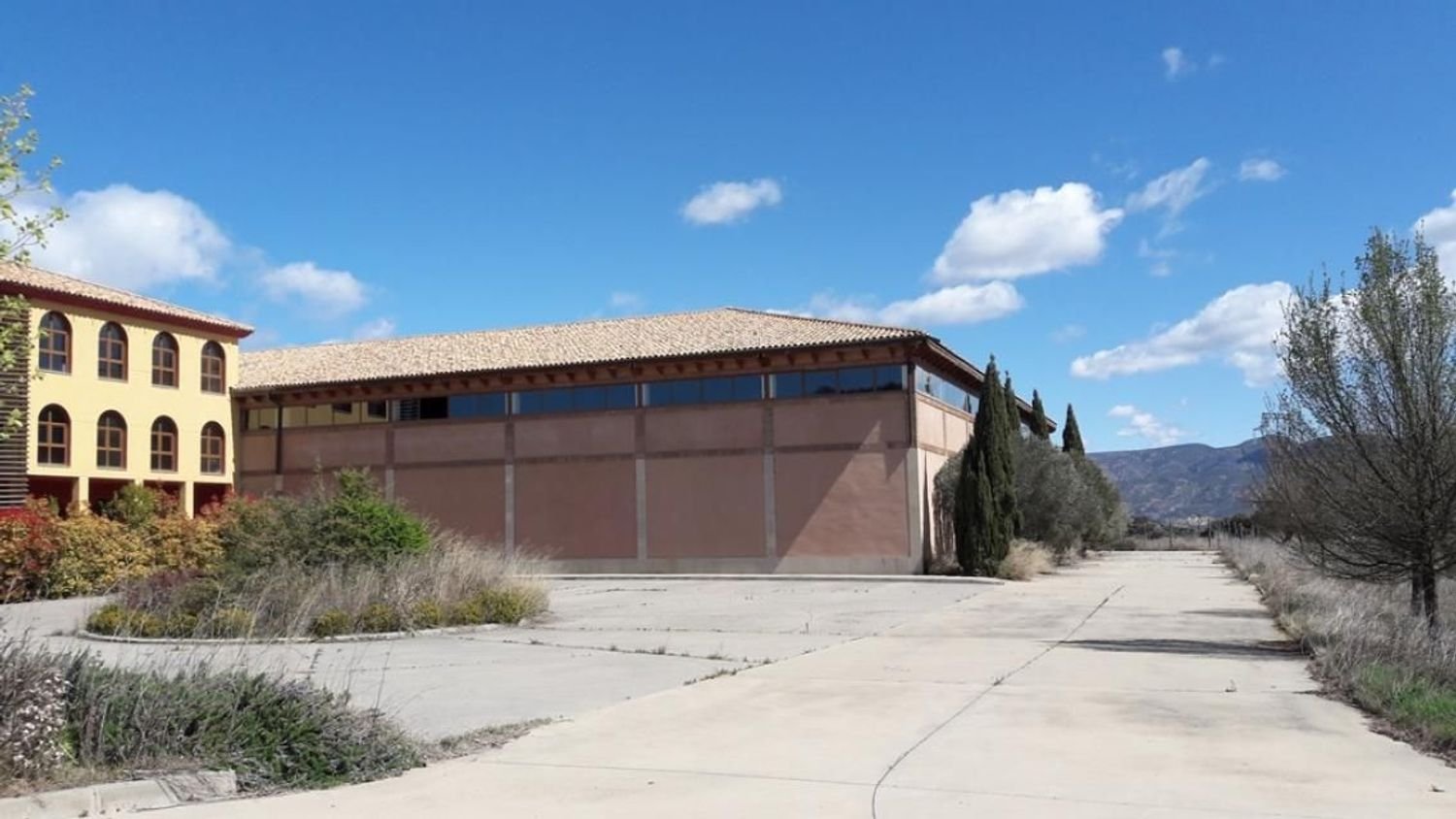 Lagerhaus in Barbastro, Spain 5487m², Nr. 201799