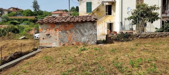 2 chambres Maison à Licciana Nardi, Italy No. 184690 3