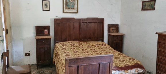 2 chambres Maison à Licciana Nardi, Italy No. 184690 10