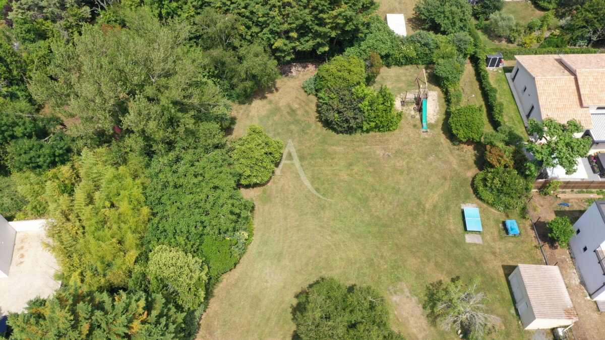 Grundstück in Saint-Palais-sur-Mer, France 1382m², Nr. 326451