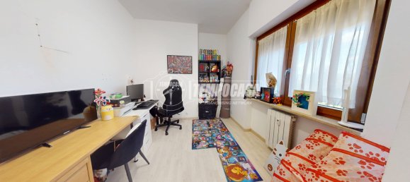 4 rooms Apartment in Volpiano, Italy No. 274505 9