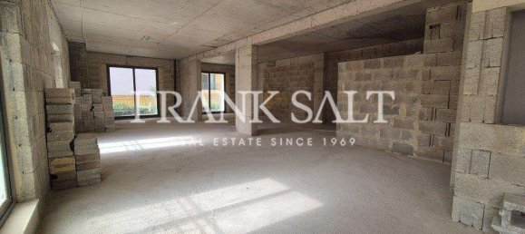 Квартира с 4 спальнями в Сент-Джулианс, Мальта № 1197 11