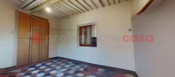 5 bedrooms Apartment in Barga, Italy No. 72549 23