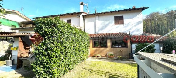 5 bedrooms Apartment in Barga, Italy No. 72549 36