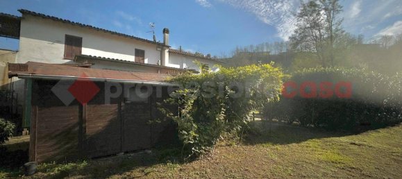 5 bedrooms Apartment in Barga, Italy No. 72549 37
