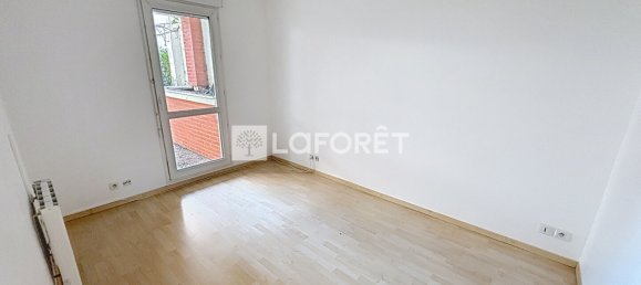 3 bedrooms Apartment in Villejuif, France No. 180440 5