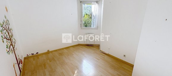 3 bedrooms Apartment in Villejuif, France No. 180440 16