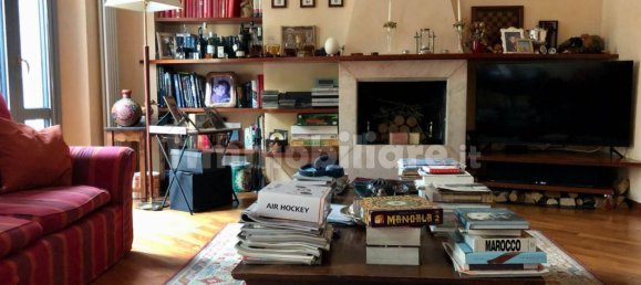 3 غرف نوم فيلا في Milan, Italy رقم 377094 2