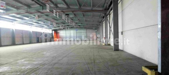 Lagerhaus in Melfi, Italy 6328m², Nr. 346306 11