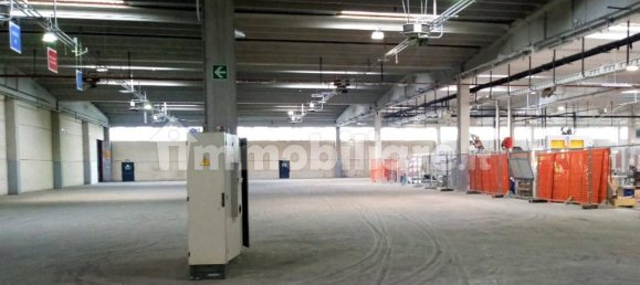 Lagerhaus in Melfi, Italy 6328m², Nr. 346306 9