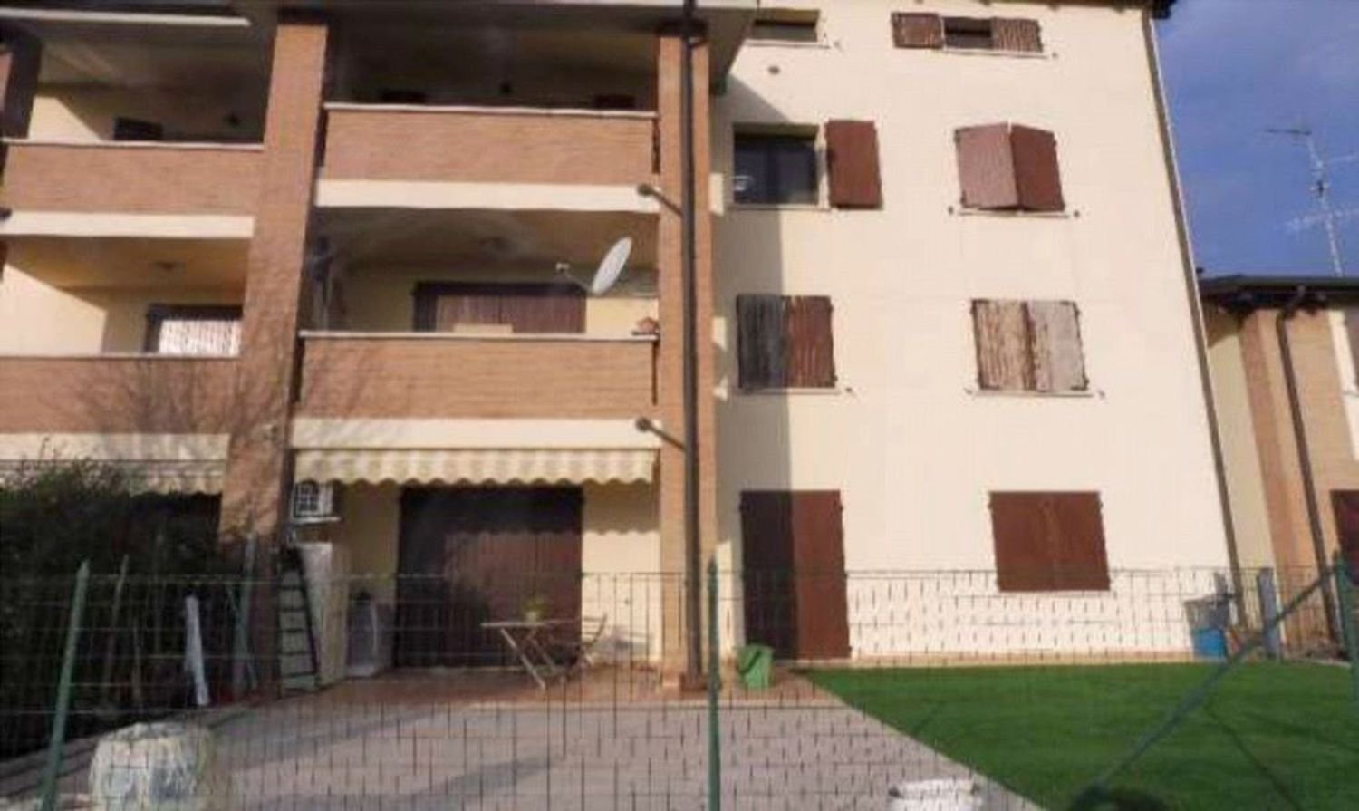 3 Schlafzimmer Wohnung in Reggio Emilia, Italy, Nr. 325259