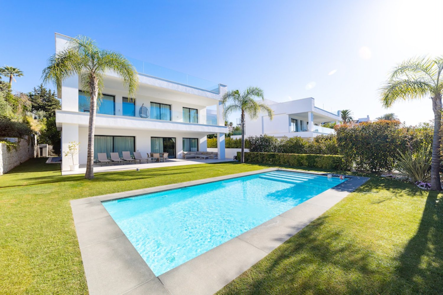 Villa de 5 dormitorios en Marbella, Spain No. 4656