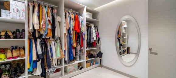 Villa de 5 dormitorios en Marbella, Spain No. 4656 8