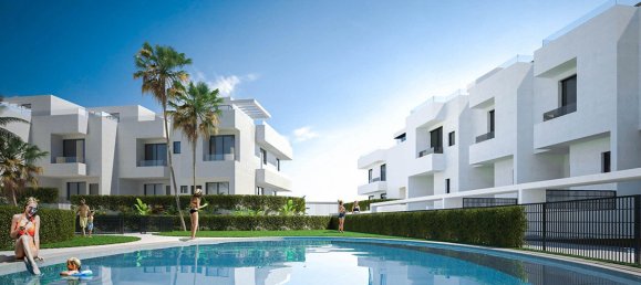 3 bedrooms Townhouse in Fuengirola, Spain No. 2474 4