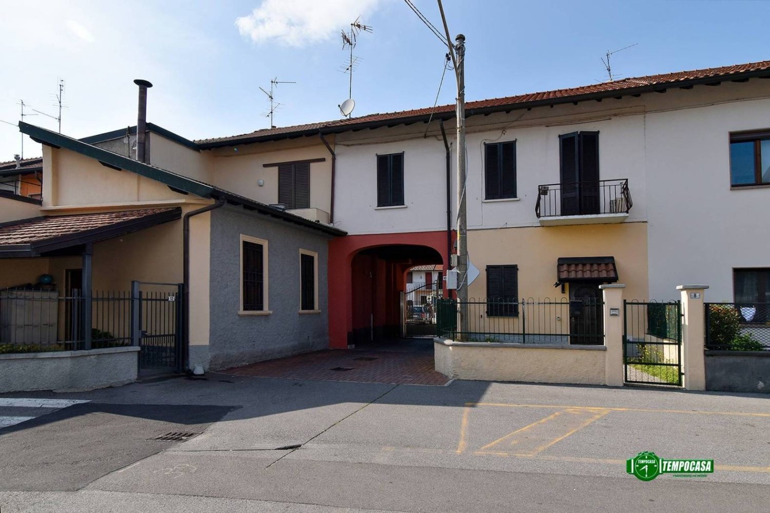 1 bedroom Apartment in Vanzago, Italy No. 325731