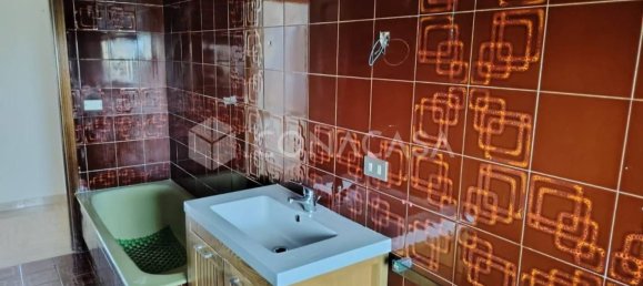 Apartamento de 4 habitaciónes en Bari, Italy No. 21467 11