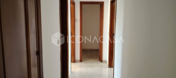 Apartamento de 4 habitaciónes en Bari, Italy No. 21467 18