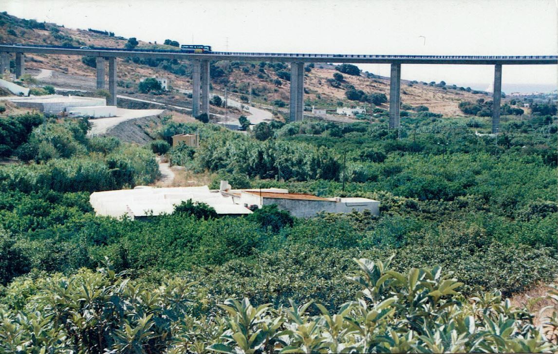  Land in Estepona, Spain No. 150132