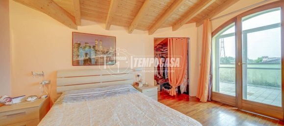 2 bedrooms Apartment in Sumirago, Italy No. 302983 12