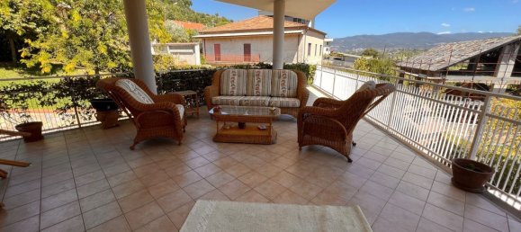 8 rooms Villa in Rende, Italy No. 186959 3