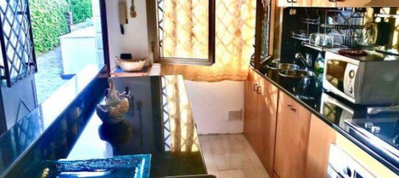 2 Schlafzimmer Haus in Pietrasanta, Italy, Nr. 324517 8