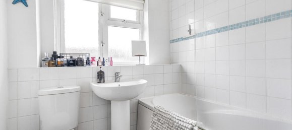 1 bedroom Apartment in Egham, United Kingdom No. 8660 32