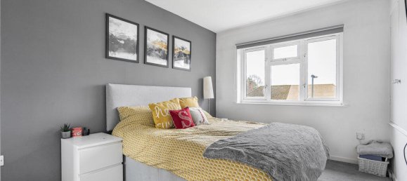 1 bedroom Apartment in Egham, United Kingdom No. 8660 4