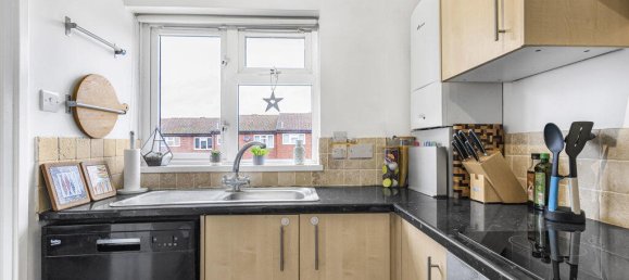 1 bedroom Apartment in Egham, United Kingdom No. 8660 15