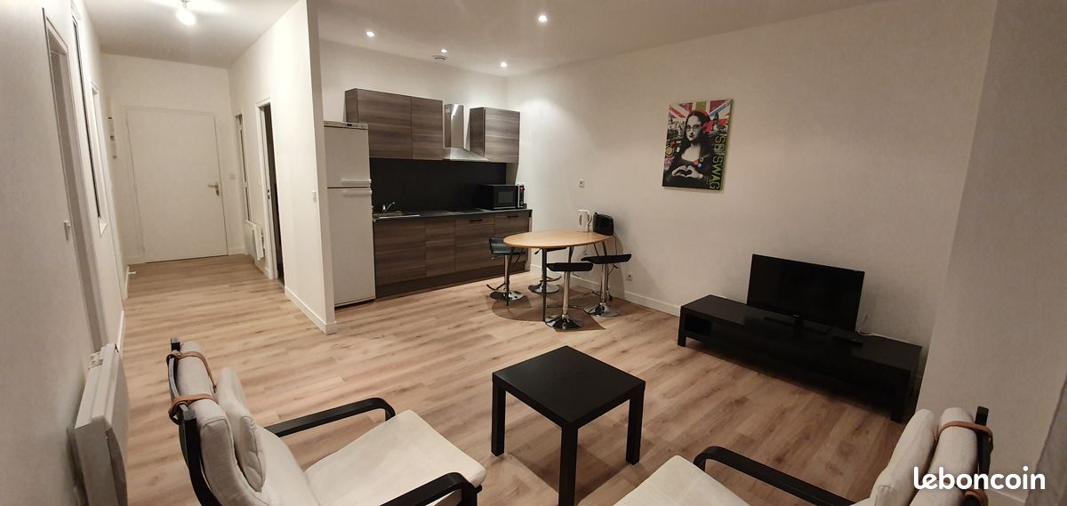 Apartamento de 2 dormitorios en Saumur, France No. 291488