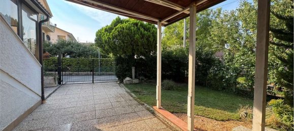 7 bedrooms Villa in Sigillo, Italy No. 324433 4