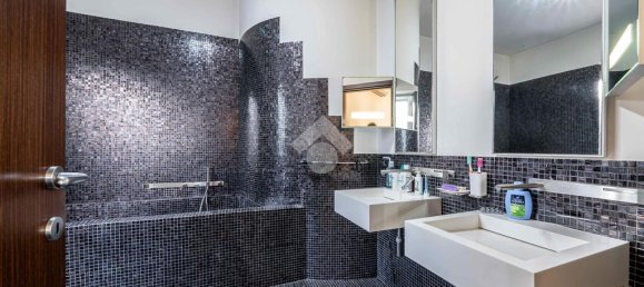 Villa de 4 dormitorios en Sezze, Italy No. 60527 37