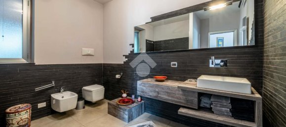 Villa de 4 dormitorios en Sezze, Italy No. 60527 32