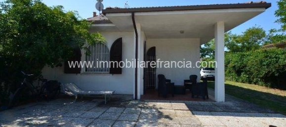 2 bedrooms Villa in Comacchio, Italy No. 340702 2